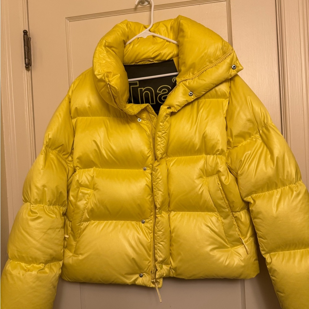 Aritzia TNA Mega Puff